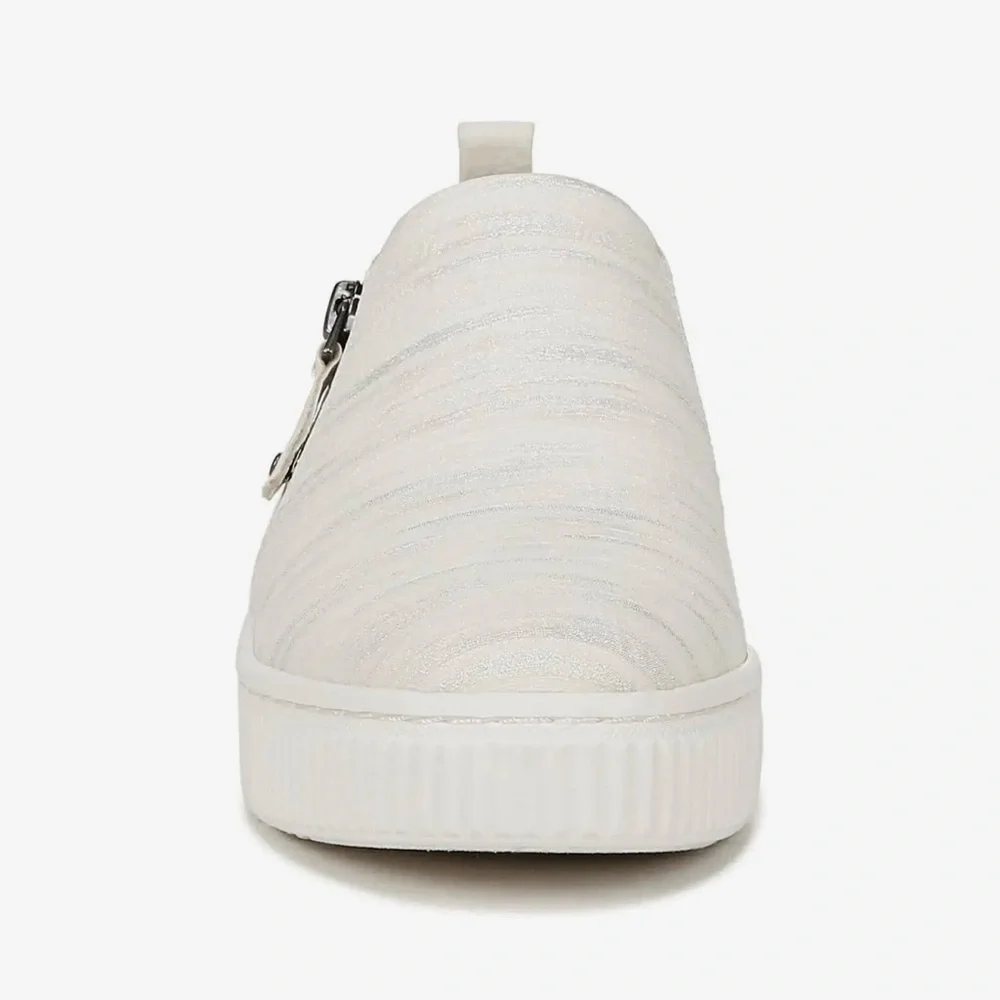 SOUL Naturalizer Slip-On White Metallic Sneakers Sz 10